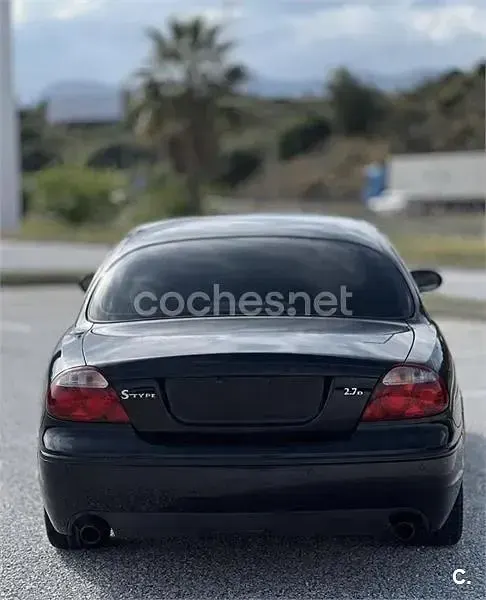 Usado Jaguar S-Type Executive 207 CV (152 kW) 2007 Negro Berlina