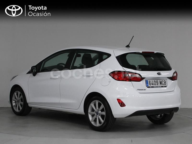 Usado Ford Fiesta Trend 75 CV (55 kW) 2022 Blanco Berlina