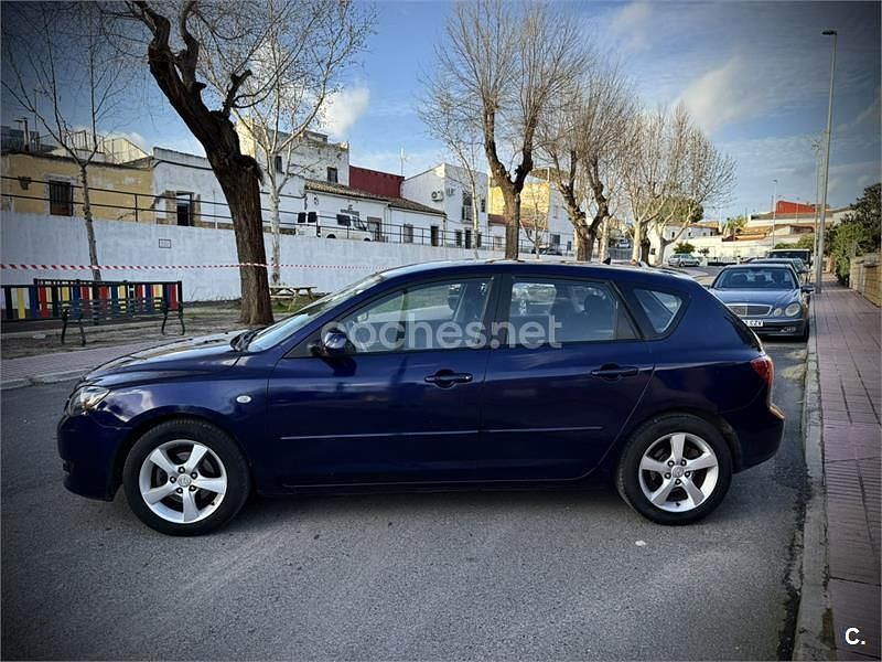 Usado Mazda 3 Sportive 109 CV (80 kW) 2004 Azul Berlina