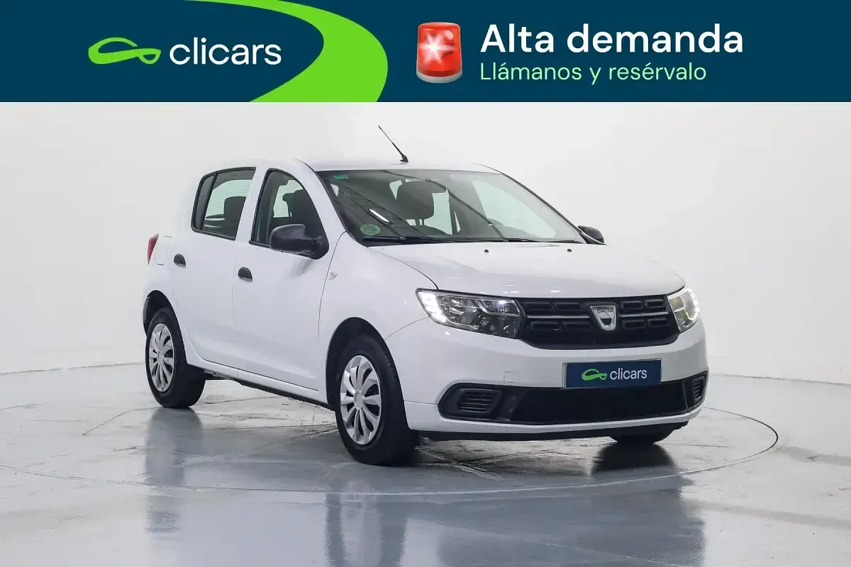 Usado Dacia Sandero Ambiance 75 CV (55 kW) 2017 Blanco Berlina