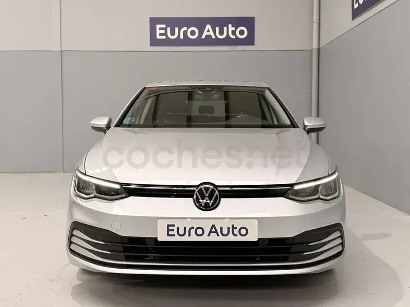 Usado VW Golf VIII 115 CV (84 kW) 2021 Gris / plata Berlina