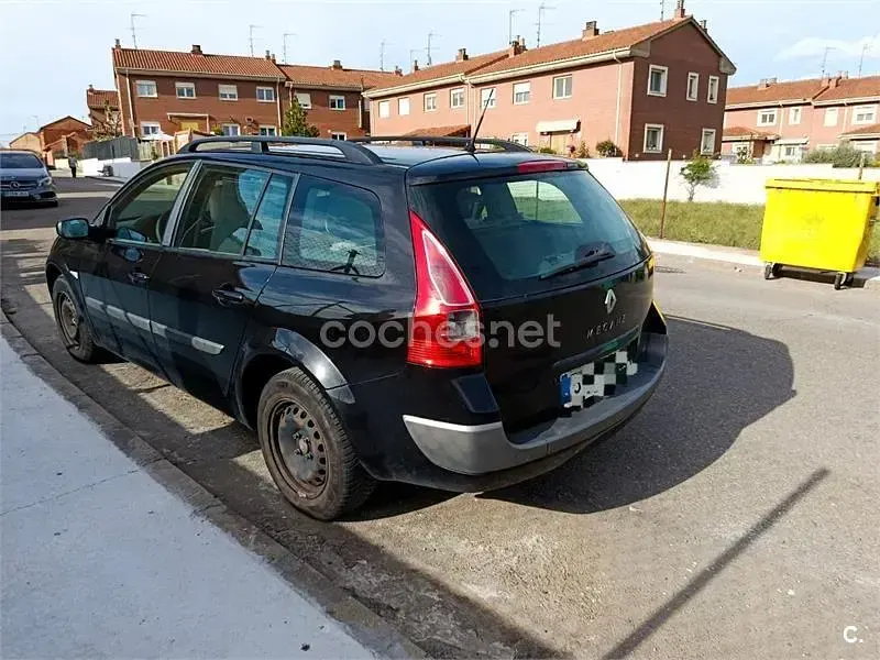 Usado Renault Mégane GrandTour Business 105 CV (77 kW) 2007 Negro Familiar
