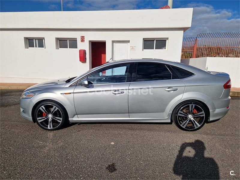 Usado Ford Mondeo Titanium 175 CV (128 kW) 2008 Gris / plata Berlina