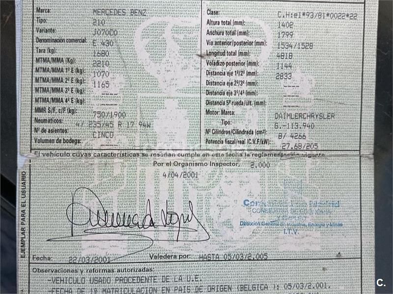 Verde Usado 2001 Mercedes E430 Avantgarde Berlina | 2000 € - Imagen 1/4