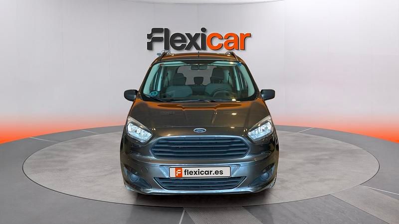 Usado Ford Tourneo Courier Ambiente 100 CV (73 kW) 2017 Beige Monovolumen