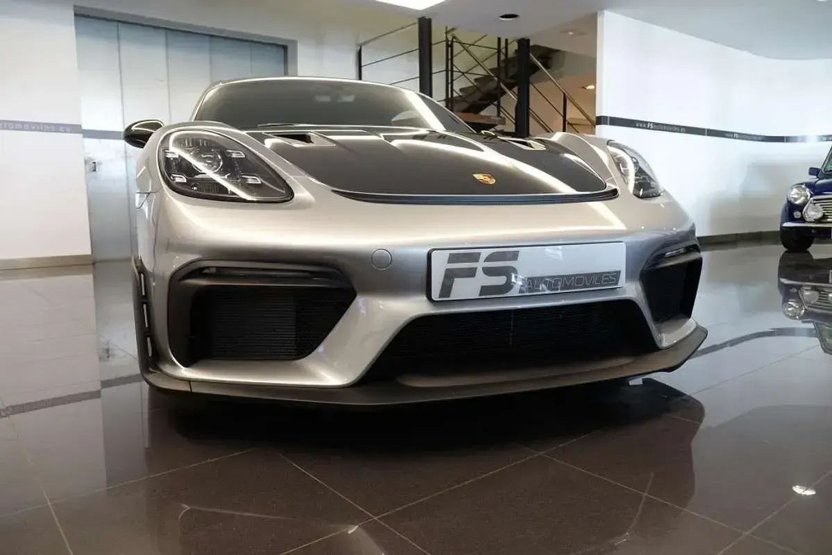 Usado Porsche 718 Spyder 420 CV (308 kW) 2024 Plateado Descapotable