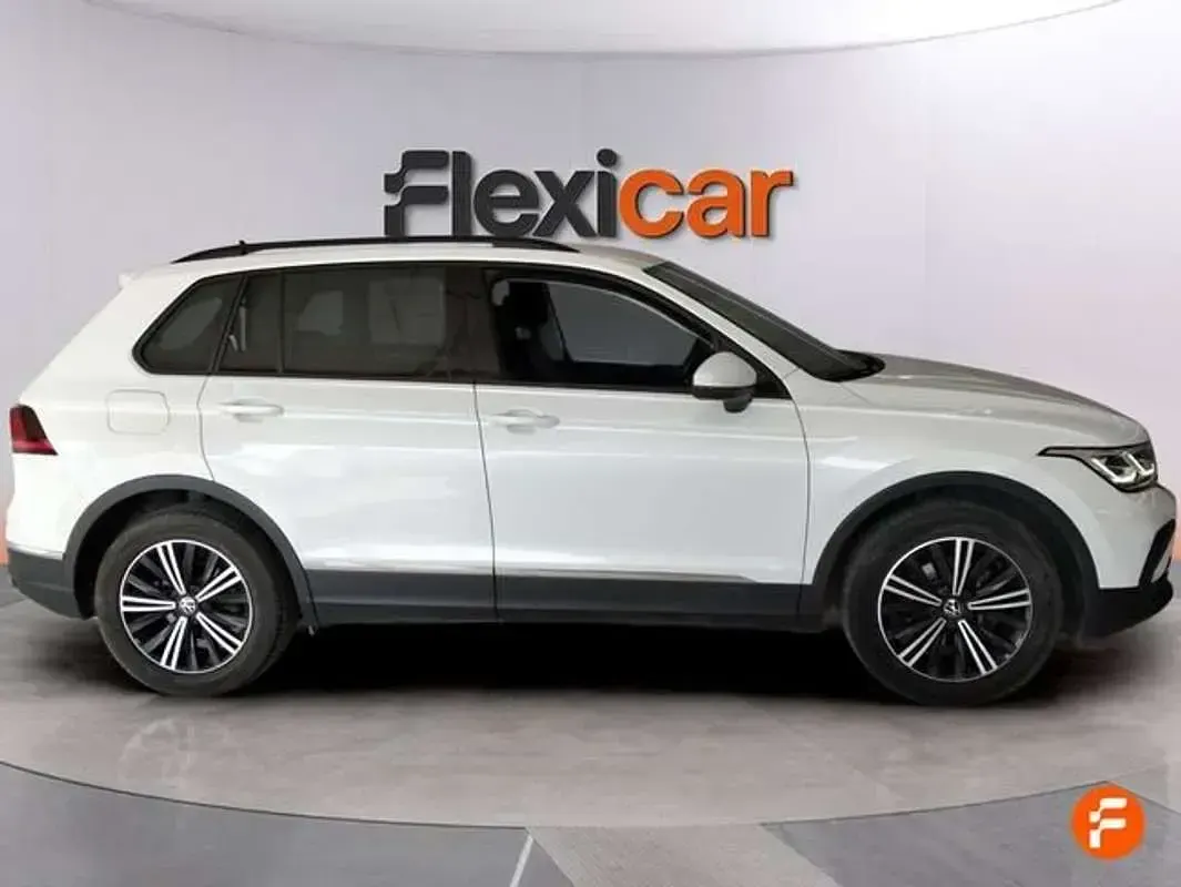 Usado VW Tiguan Life 150 CV (110 kW) 2024 Blanco SUV