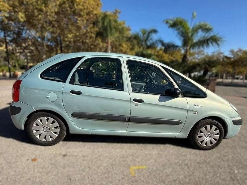 Usado Citroën Xsara 90 CV (66 kW) 2005 Gris Utilitario