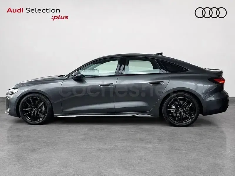 Usado Audi A5 S-Line 204 CV (150 kW) 2025 Gris / plata Berlina