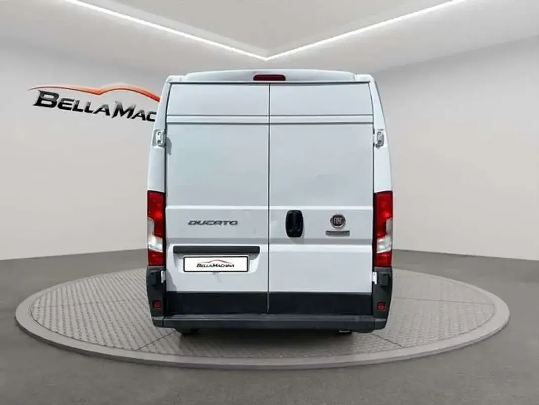 Usado Fiat Ducato 120 CV (88 kW) 2023 Blanco Van