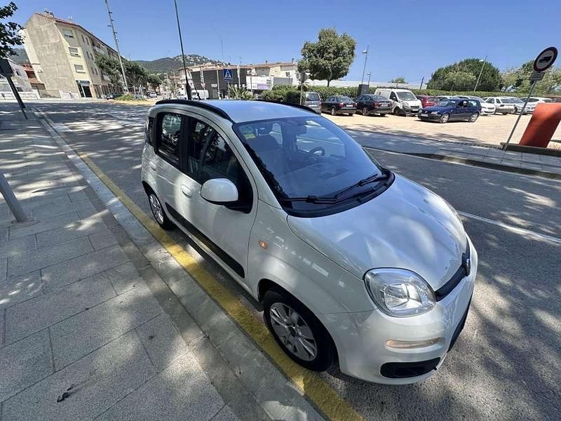 Usado Fiat Panda Lounge 69 CV (50 kW) 2018 Blanco Utilitario