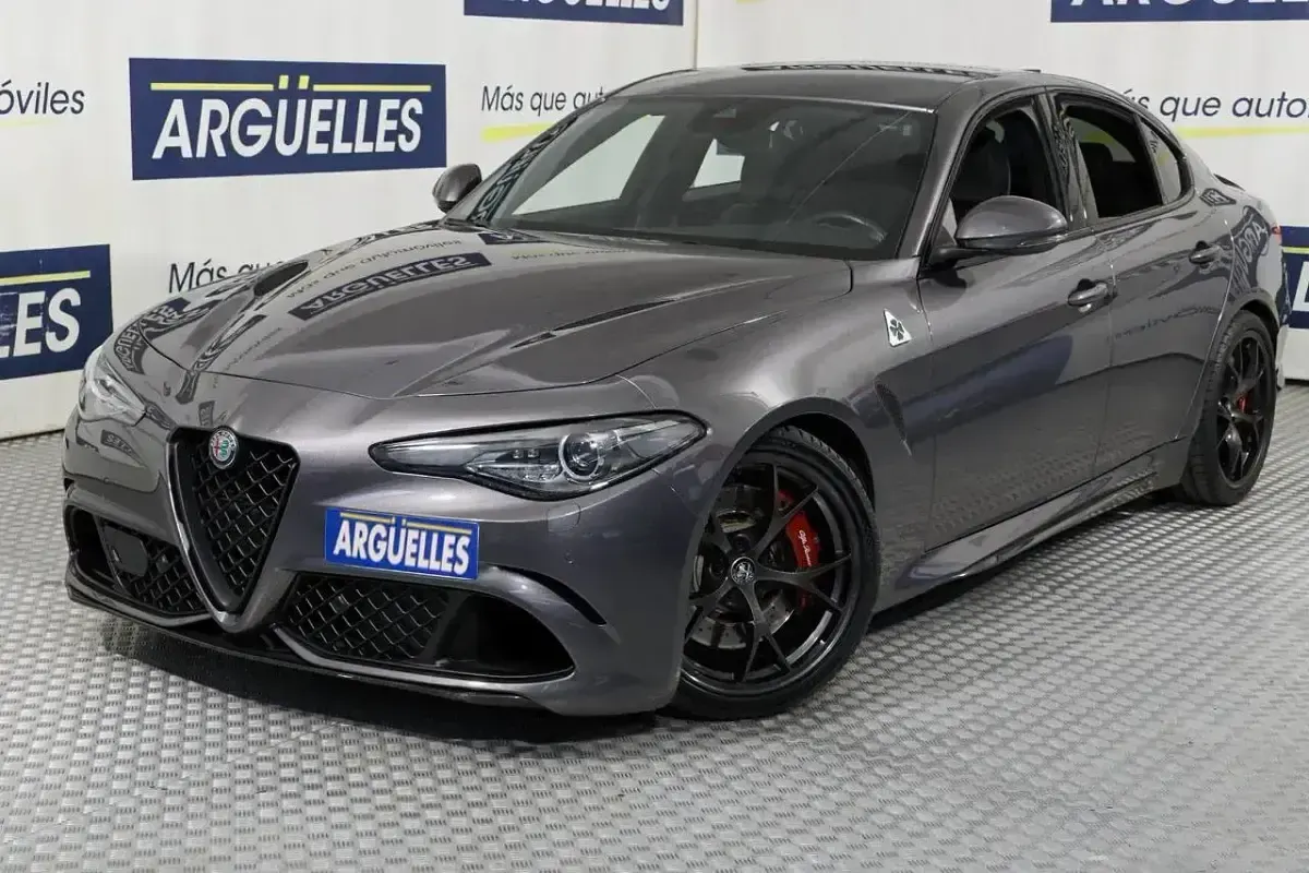 Usado Alfa Romeo Giulia Quadrifoglio 510 CV (375 kW) 2018 Berlina