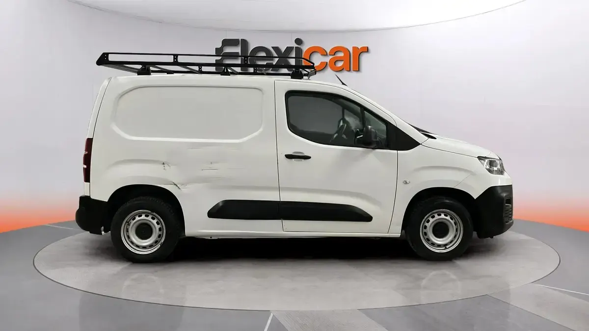 Usado Citroën Berlingo Feel 103 CV (75 kW) 2020 Blanco Monovolumen
