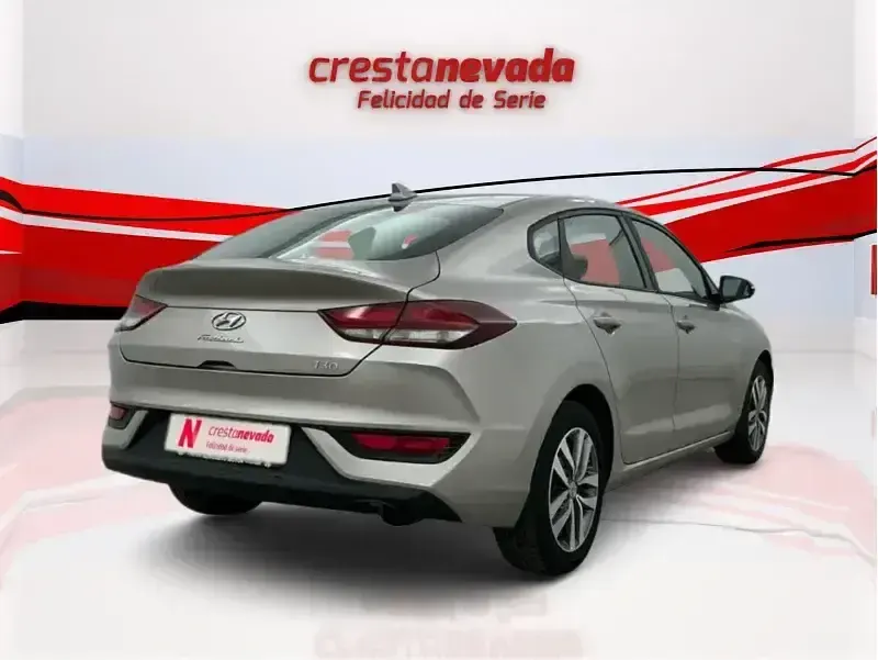 Usado Hyundai i30 120 CV (88 kW) 2018 Gris