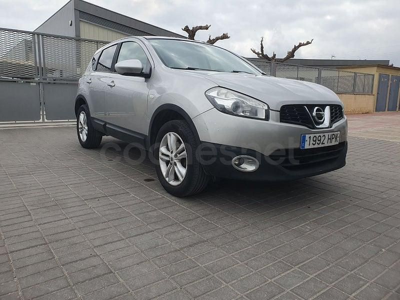 Usado Nissan Qashqai Acenta 110 CV (80 kW) 2013 Gris / plata SUV