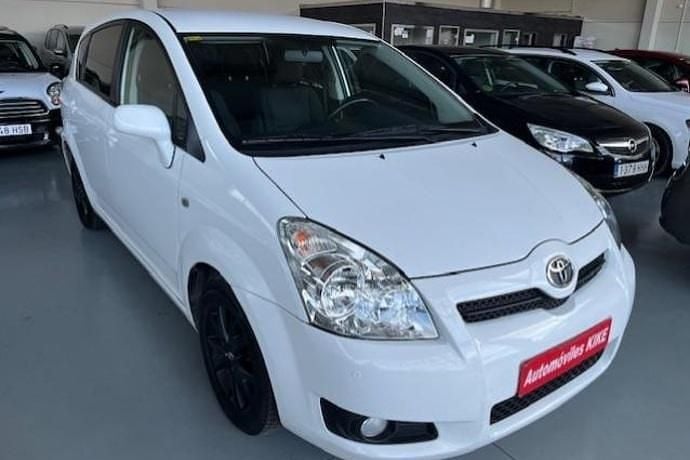 Usado Toyota Corolla Verso Luna 129 CV (94 kW) 2009 Monovolumen