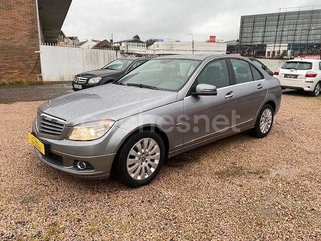 Usado Mercedes C220 Elegance 170 CV (125 kW) 2009 Gris / plata Berlina