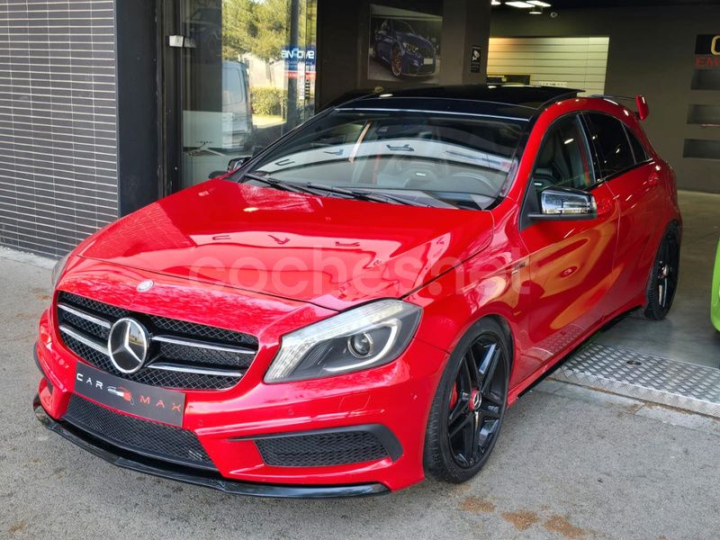 Rojo Usado 2015 Mercedes A45 AMG AMG Berlina | 29.990 € (Precio justo) - Imagen 1/4