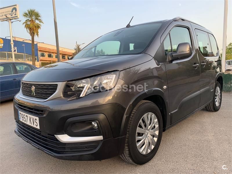 Gris / plata Usado 2019 Peugeot Rifter Active Monovolumen | 18.000 € (Un poco caro) - Imagen 1/2
