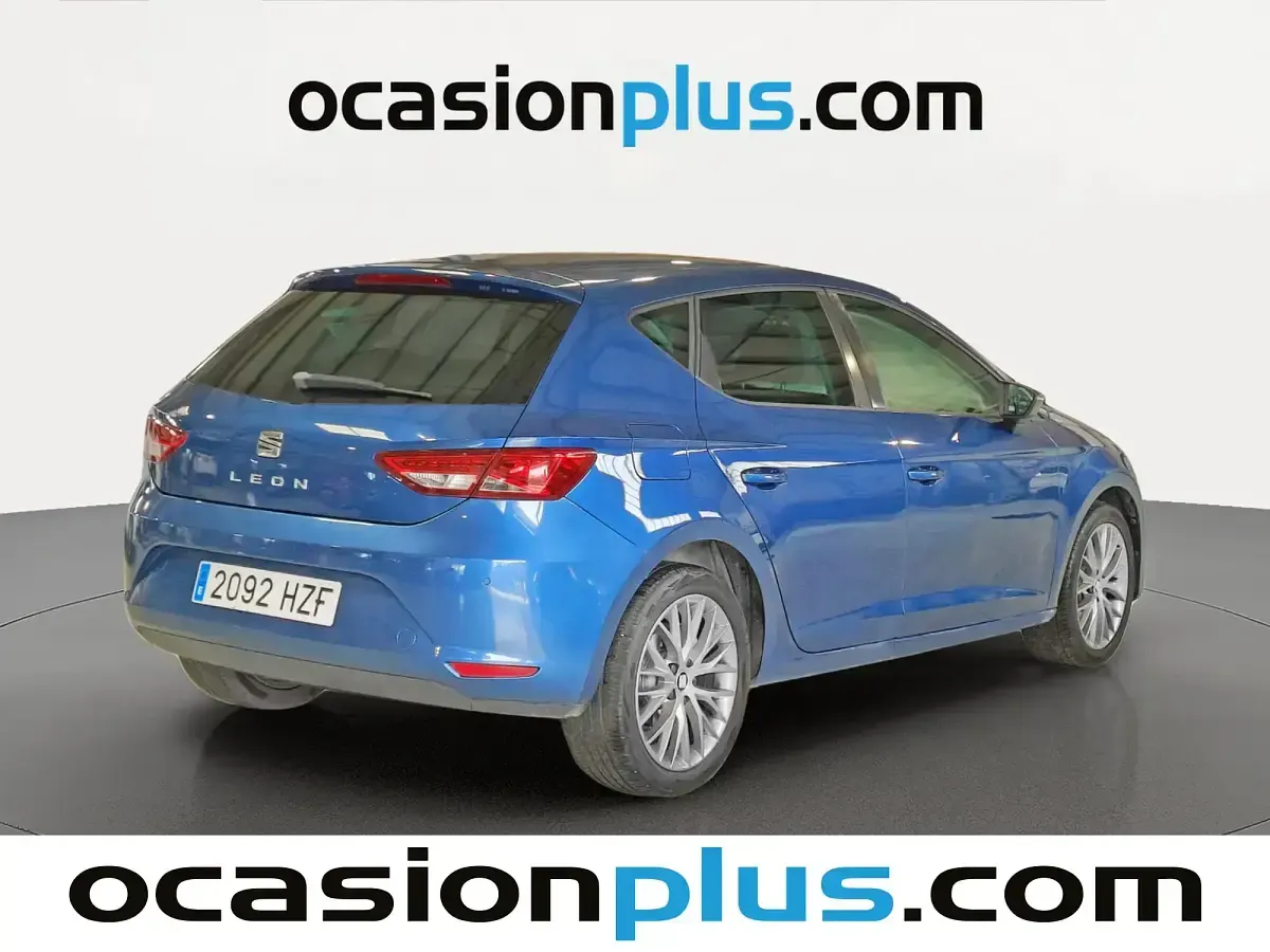 Usado Seat Leon Style 150 CV (110 kW) 2014 Azul Utilitario