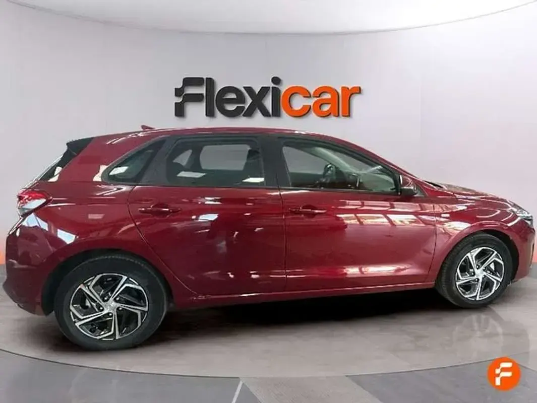 Usado Hyundai i30 120 CV (88 kW) 2023 Burdeos Berlina