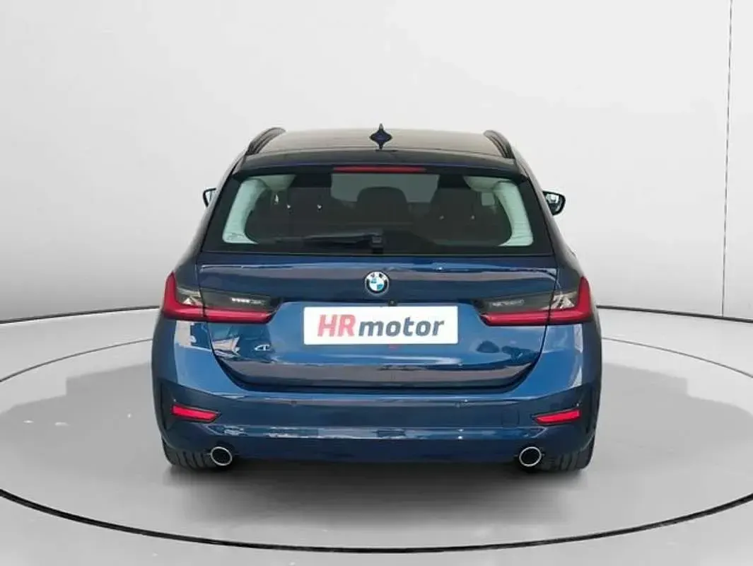 Usado BMW 318 Shadowline 150 CV (110 kW) 2020 Azul Familiar