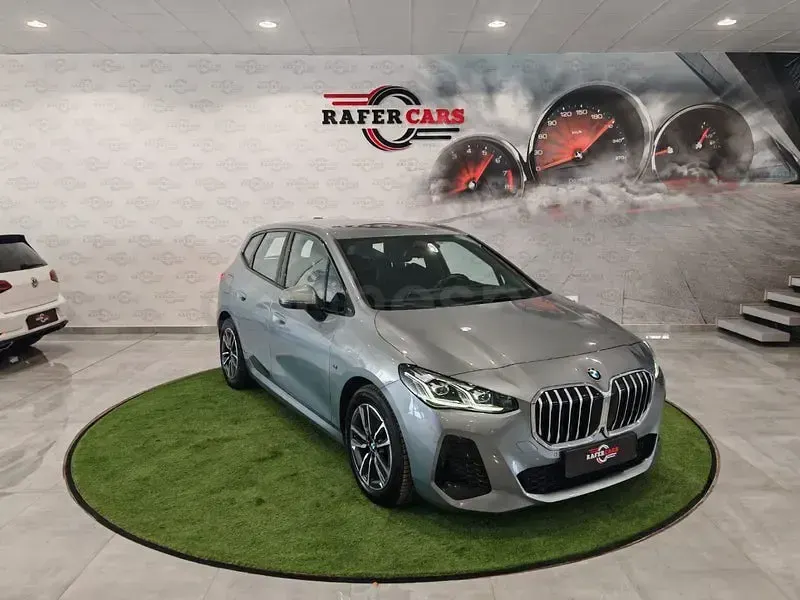 Usado BMW 218 M Sport 150 CV (110 kW) 2022 Gris / plata Familiar
