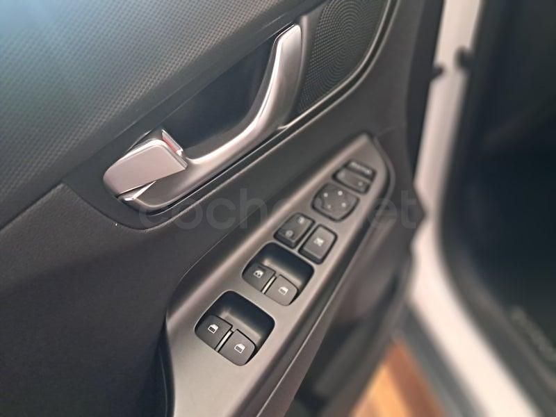 Usado Hyundai Kona Style 141 CV (103 kW) 2022 Blanco SUV