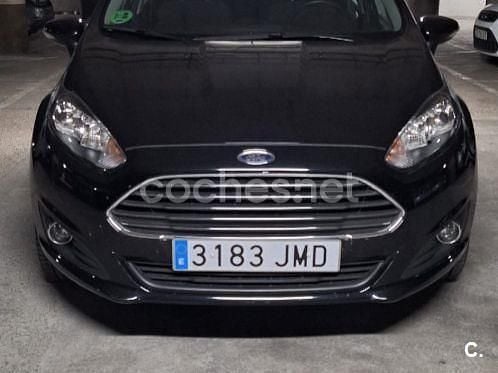Negro Usado 2016 Ford Fiesta Trend Berlina | 7600 € (Buen precio) - Imagen 1/4