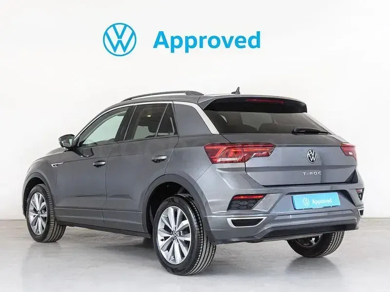 Usado VW T-Roc Advance 110 CV (80 kW) 2022 Gris / plata SUV