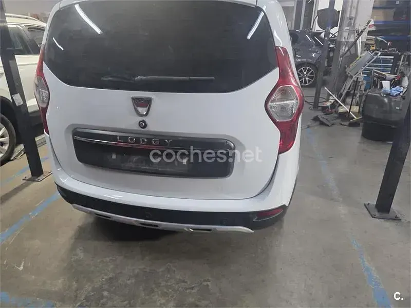 Usado Dacia Lodgy 102 CV (75 kW) 2018 Blanco Monovolumen