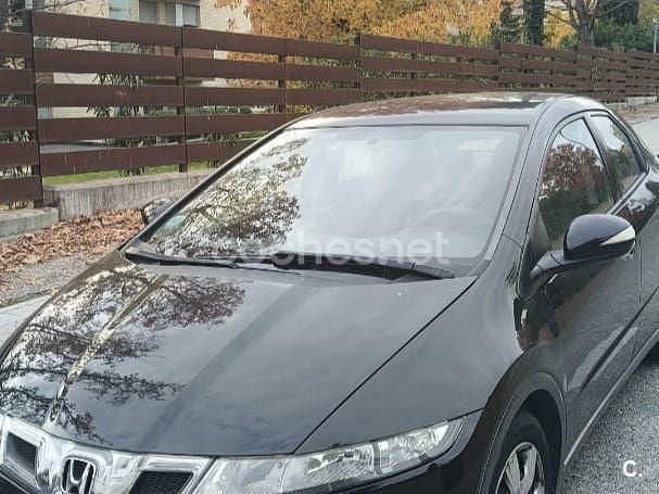 Negro Usado 2009 Honda Civic Comfort Berlina | 3000 € (Buen precio) - Imagen 1/4