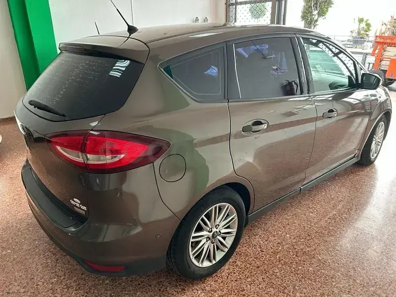 Usado Ford C-MAX Trend 125 CV (91 kW) 2016 Marrón Monovolumen