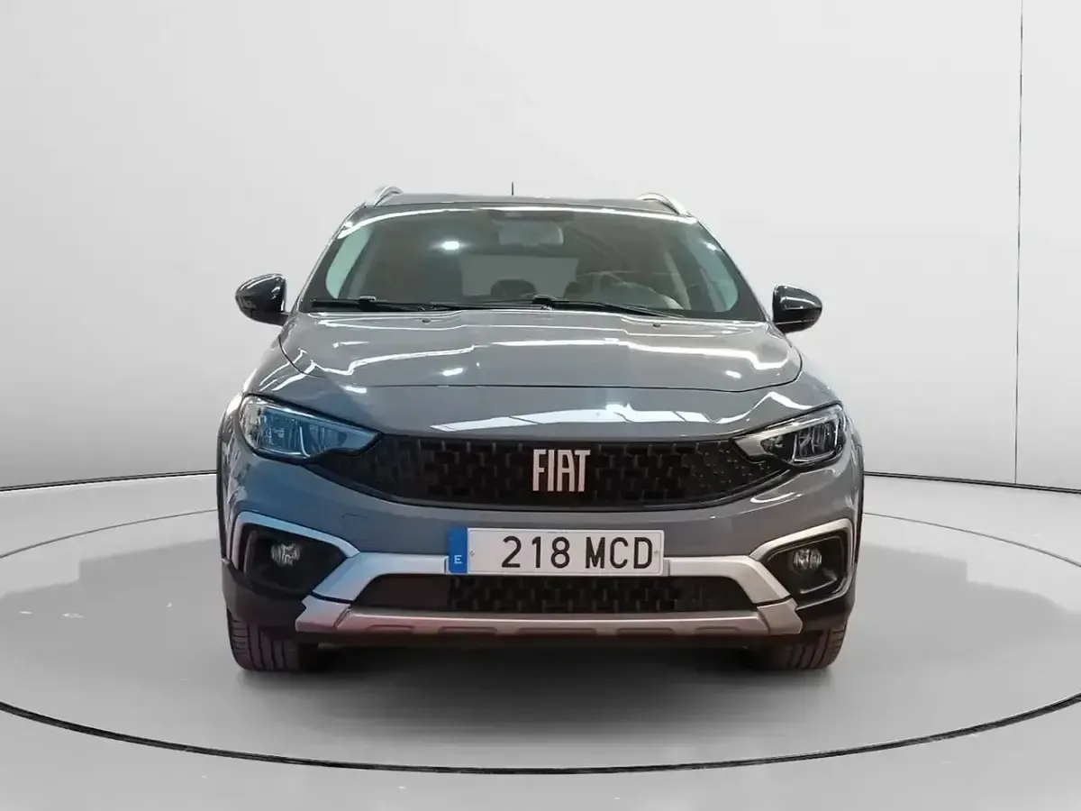 Usado Fiat Tipo Cross 101 CV (74 kW) 2022 Gris Berlina