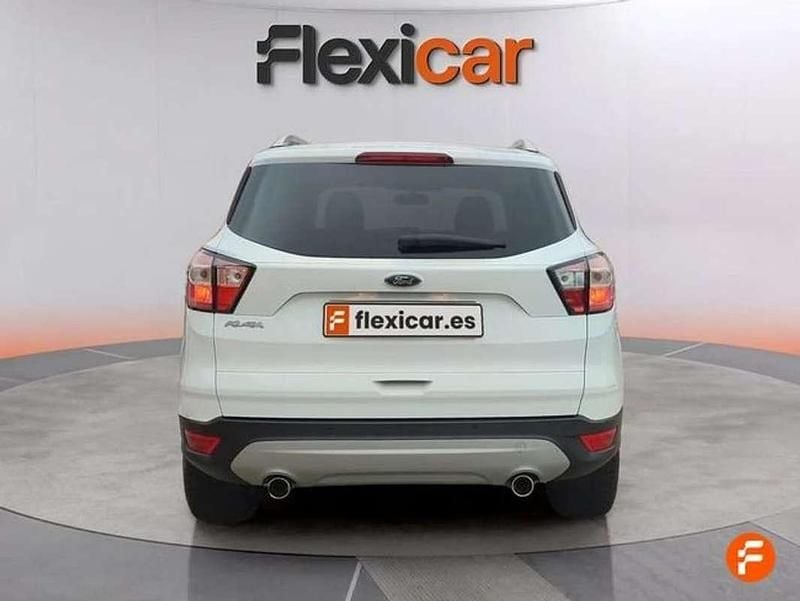Usado Ford Kuga ST-Line X 150 CV (110 kW) 2019 Blanco SUV