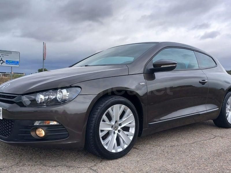 Usado VW Scirocco R-line 140 CV (102 kW) 2015 Marrón Coupe