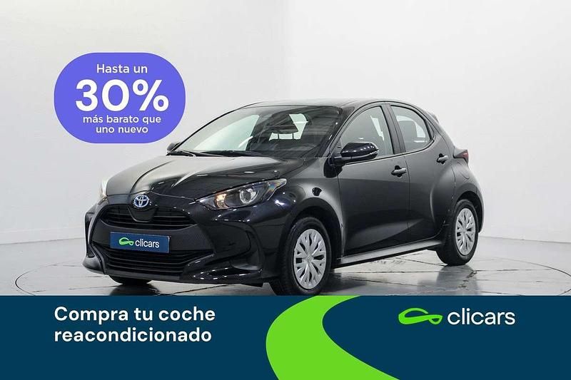 Negro Usado 2023 Toyota Yaris Hybrid Active Utilitario | 16.790 € (Buen precio) - Imagen 1/4
