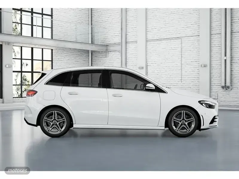 Usado Mercedes B250 217 CV (159 kW) 2025 Blanco Utilitario
