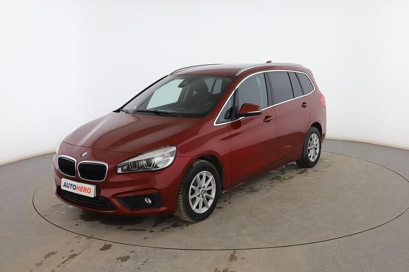 Usado BMW 218 Gran Tourer Advantage 150 CV (110 kW) 2017 Rojo Monovolumen