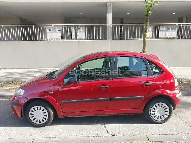 Usado Citroën C3 Furio 61 CV (44 kW) 2006 Rojo Berlina