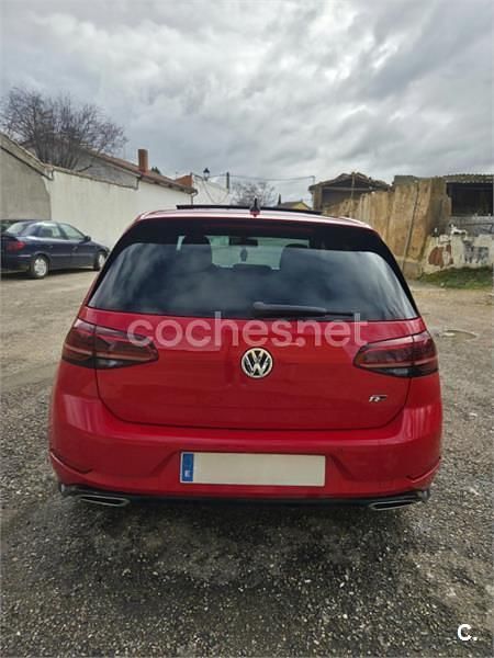 Usado VW Golf VII Sportline 150 CV (110 kW) 2017 Rojo Berlina