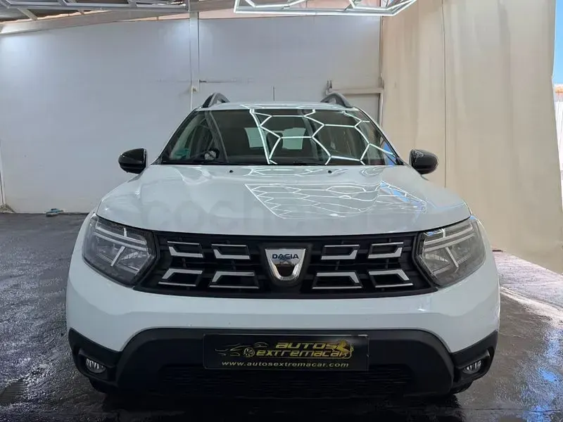 Usado Dacia Duster Comfort 115 CV (84 kW) 2022 Blanco SUV