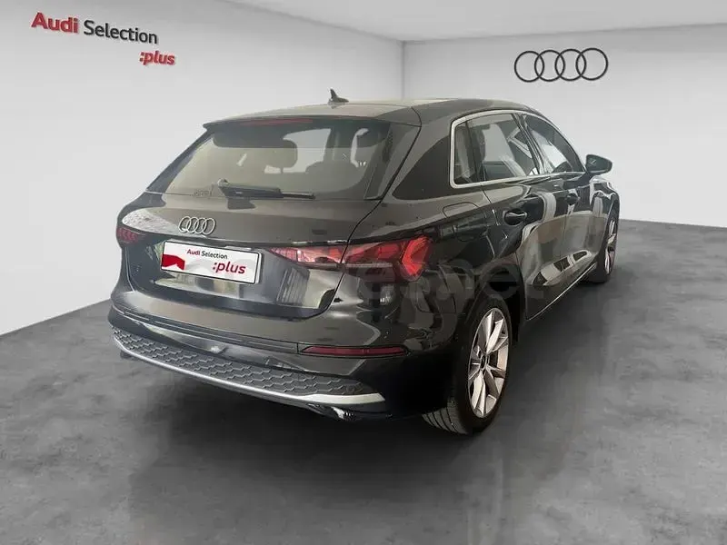 Usado Audi A3 Advanced 204 CV (150 kW) 2026 Negro Berlina