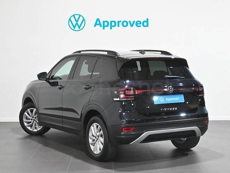 Usado VW T-Cross Advance 110 CV (80 kW) 2022 Negro SUV