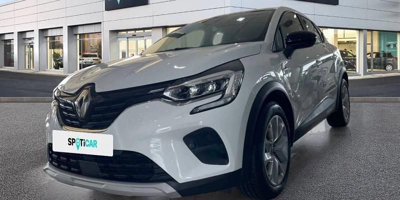 Usado Renault Captur Intens 101 HP (74 kW) 2021 Branco SUV