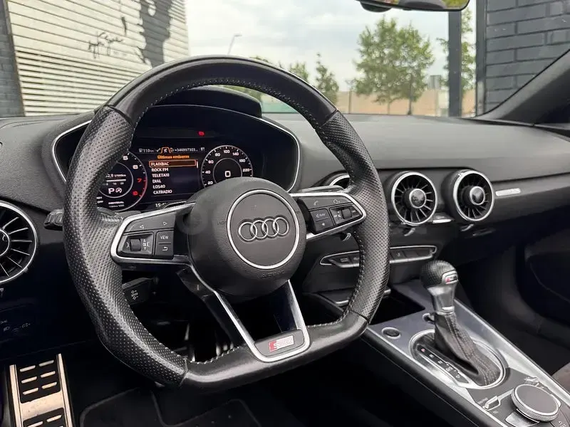 Usado Audi TT Roadster S-Line 230 CV (169 kW) 2016 Azul Descapotable
