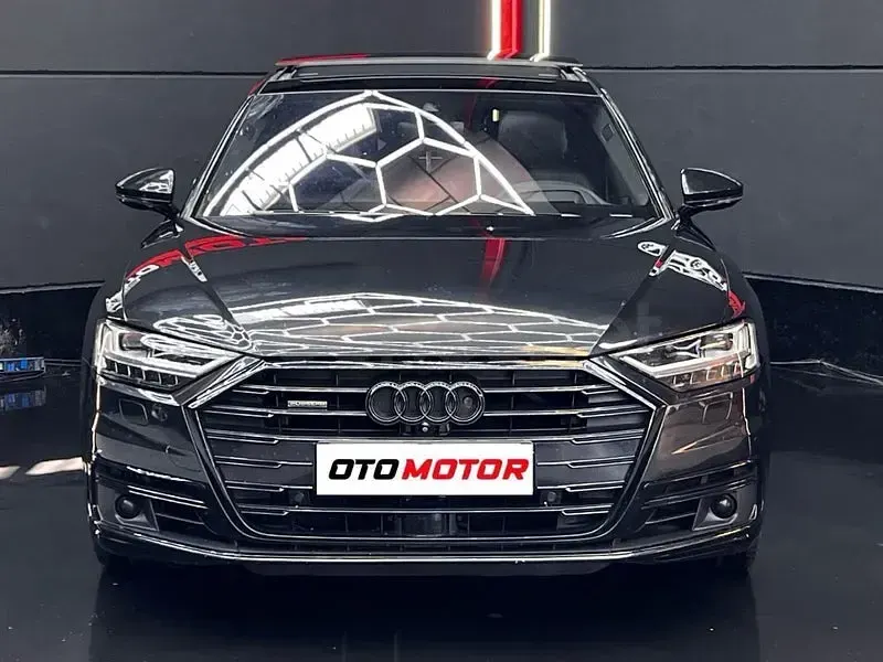 Usado Audi A8 S-Line 286 CV (210 kW) 2018 Negro Berlina