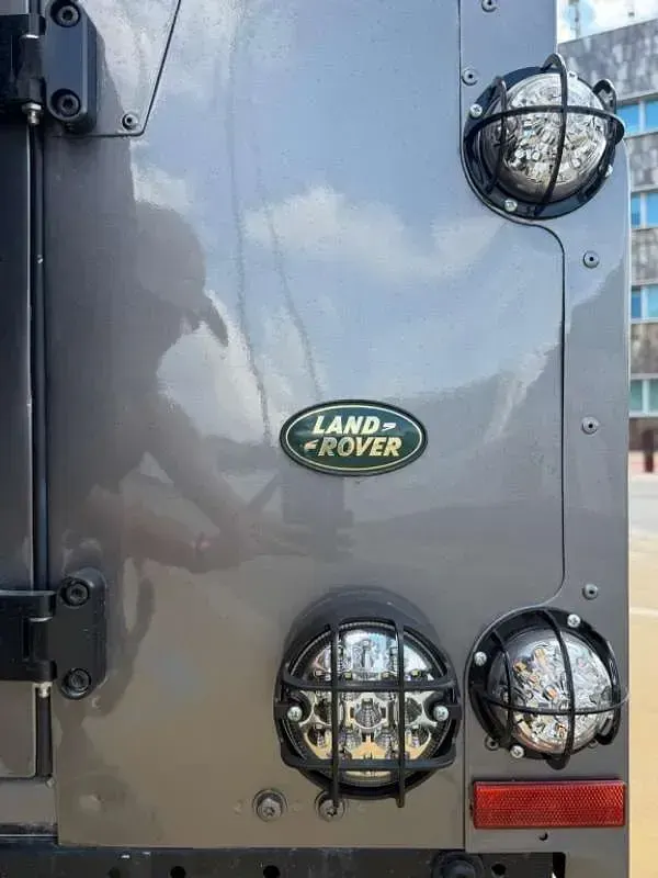 Usado Land Rover Defender 122 CV (89 kW) 2004 Gris Familiar