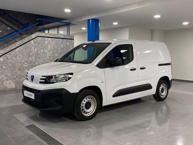 Banquise blanco sólido Usado 2024 Peugeot Partner Monovolumen | 20.990 € (Buen precio) - Imagen 1/4
