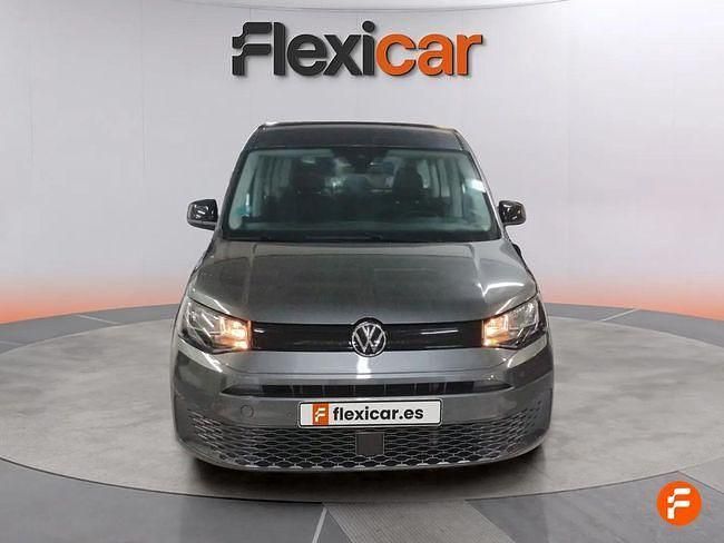 Usado VW Caddy Maxi 122 CV (89 kW) 2024 Gris / plata Monovolumen